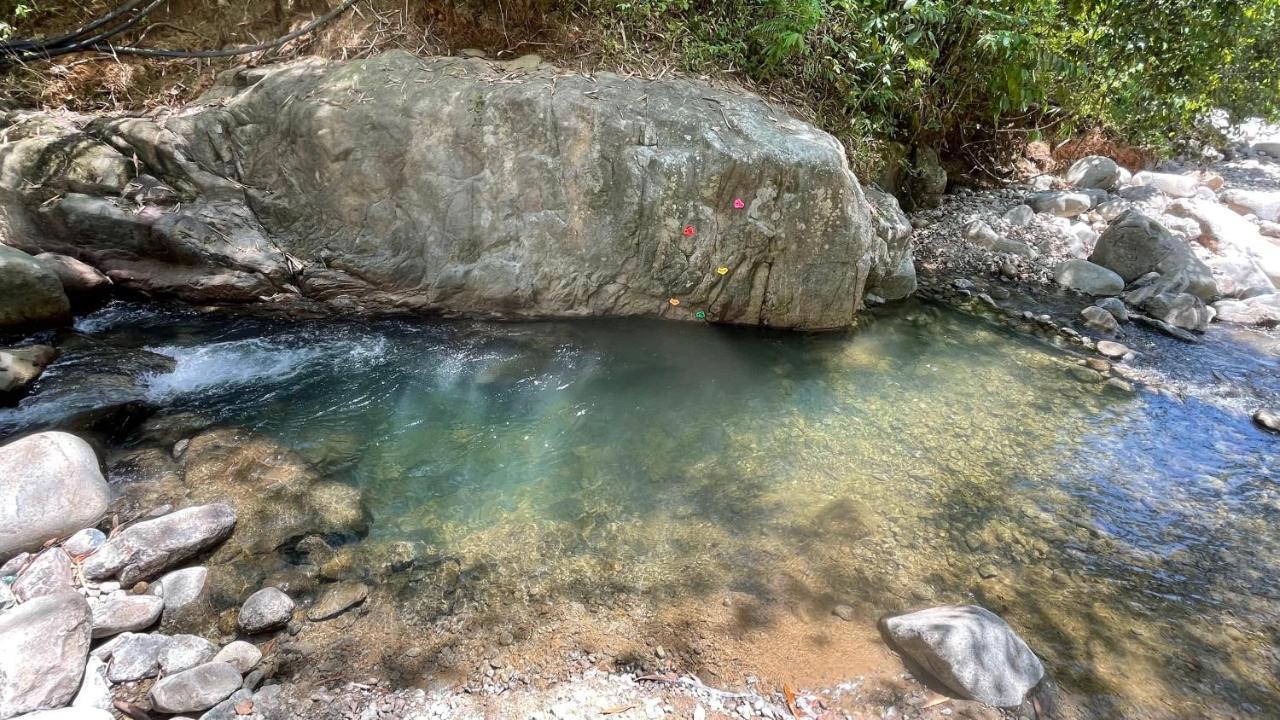 Charis Pool Villa 2 - 3 Bedroom With Private Pool Bentong Luaran gambar